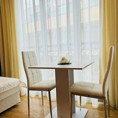 Romance Marin 410 Sunny Apartment *